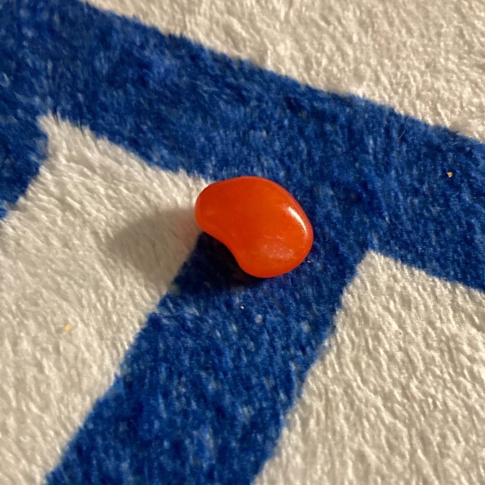 Jelly bean shaped like baked bean
